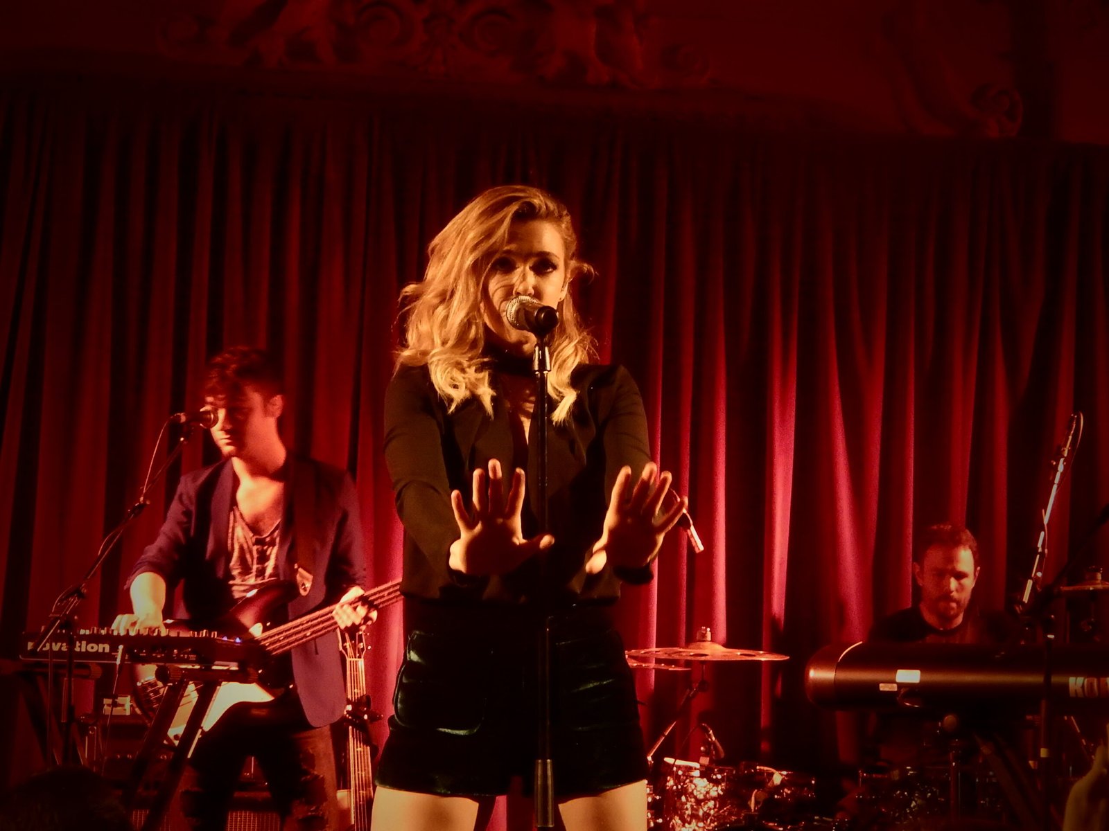 6. “Fight Song” by Rachel Platten (image credits: Rachel Platten, Bush Hall, London, CC BY 2.0, https://commons.wikimedia.org/w/index.php?curid=47090164)