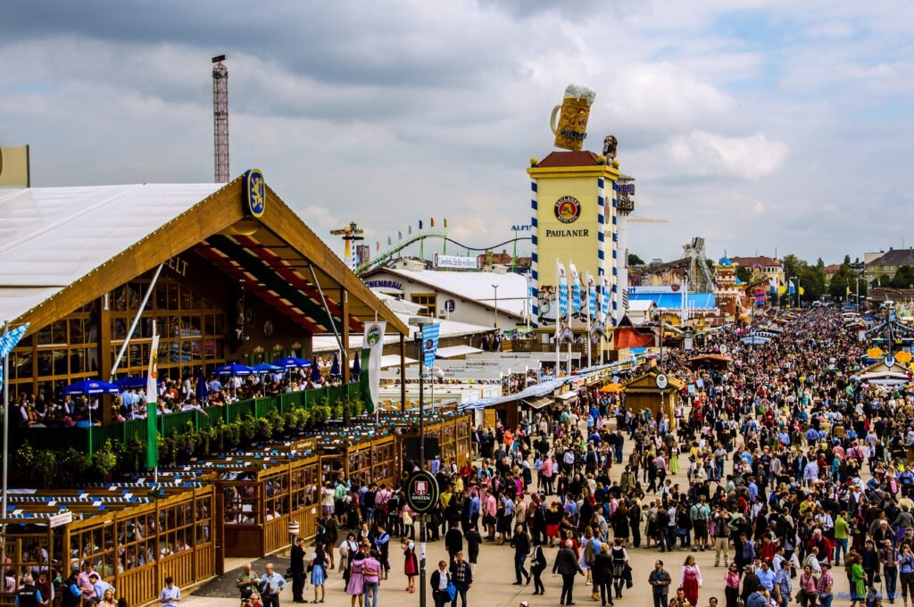 20 Festivals That Changed America's Tourism Industry