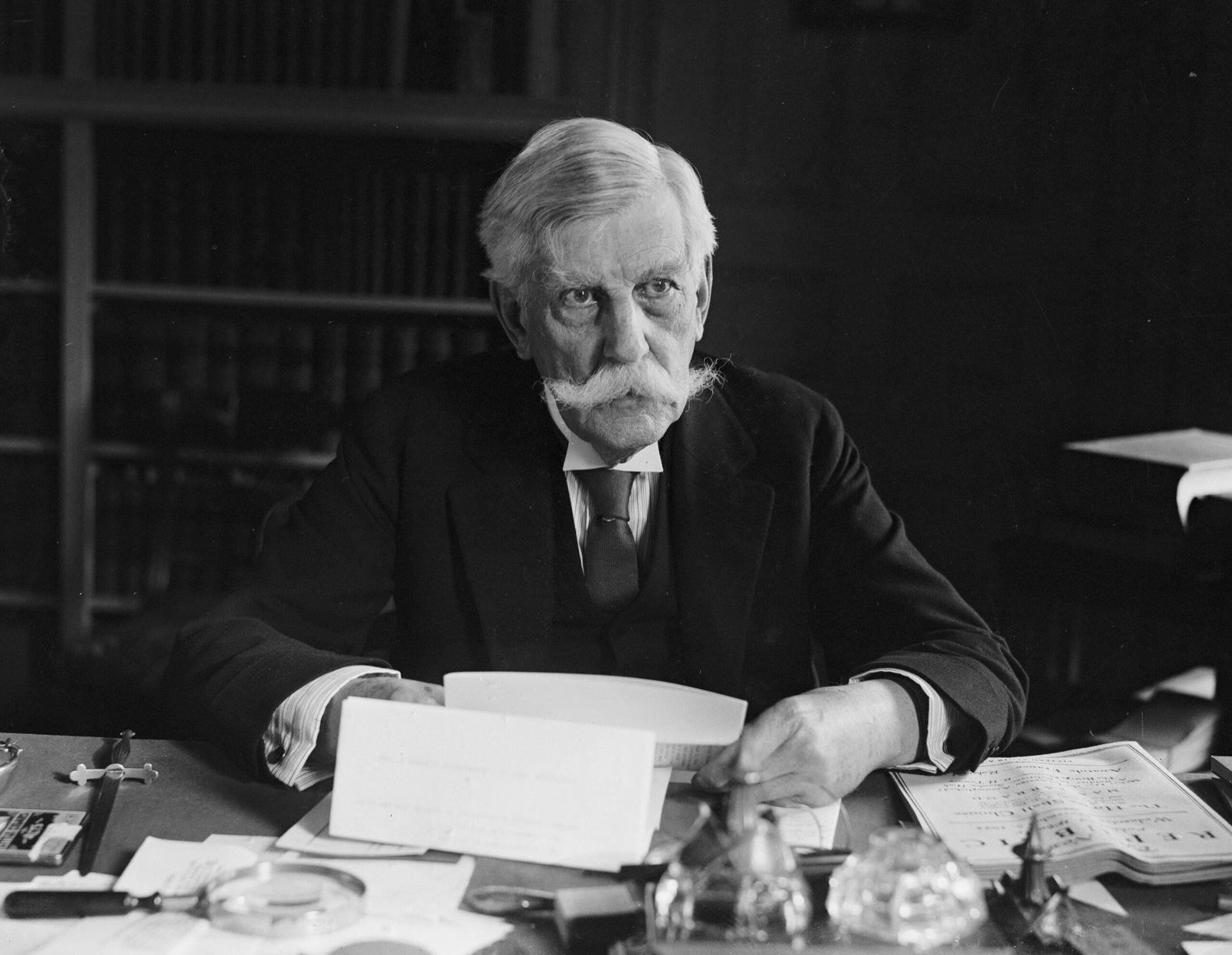 3. The Common Law by Oliver Wendell Holmes Jr. (image credits: By Unknown authorUnknown author, Public domain, https://commons.wikimedia.org/w/index.php?curid=33849561)