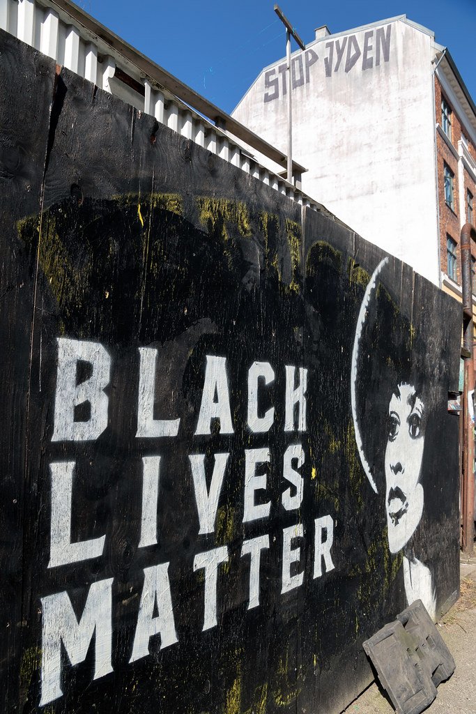 Graffiti as Protest and Social Commentary (image credits: flickr)