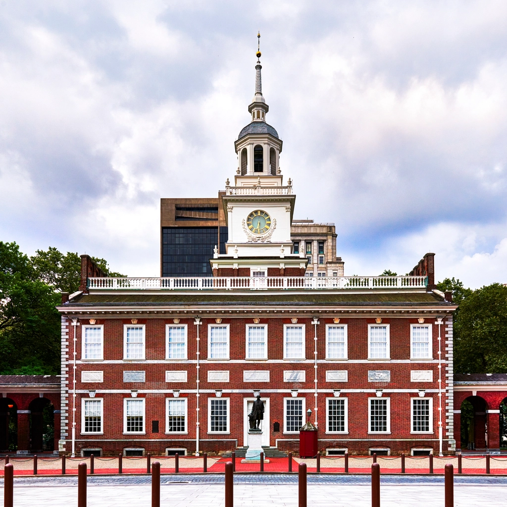 Independence Hall – Birthplace of Freedom and Hypocrisy (image credits: rawpixel)