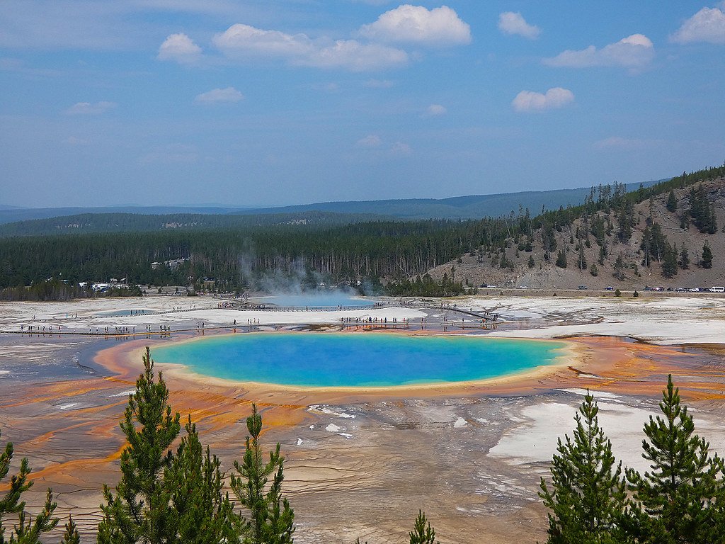 Yellowstone National Park – Eviction of Native Tribes (image credits: flickr)