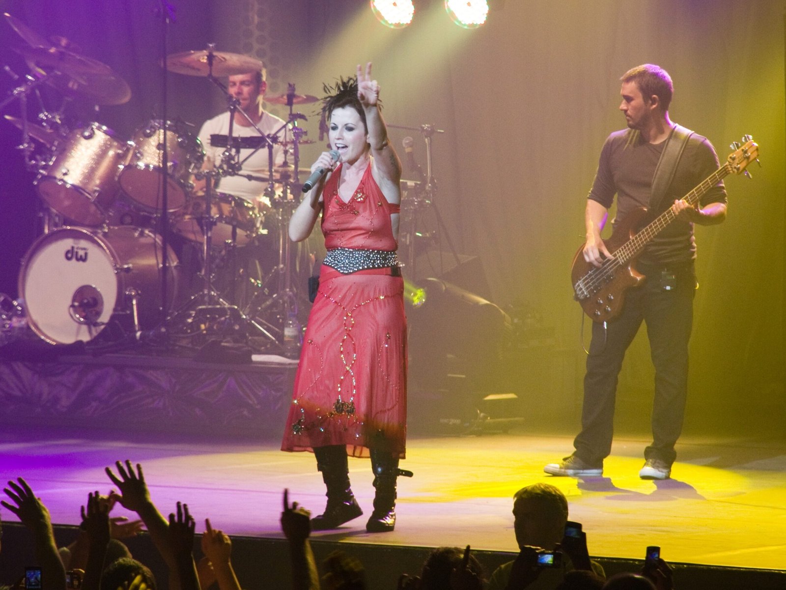 7. “Zombie” – The Cranberries (image credits: By Poudou99, CC BY 3.0, https://commons.wikimedia.org/w/index.php?curid=10517919)
