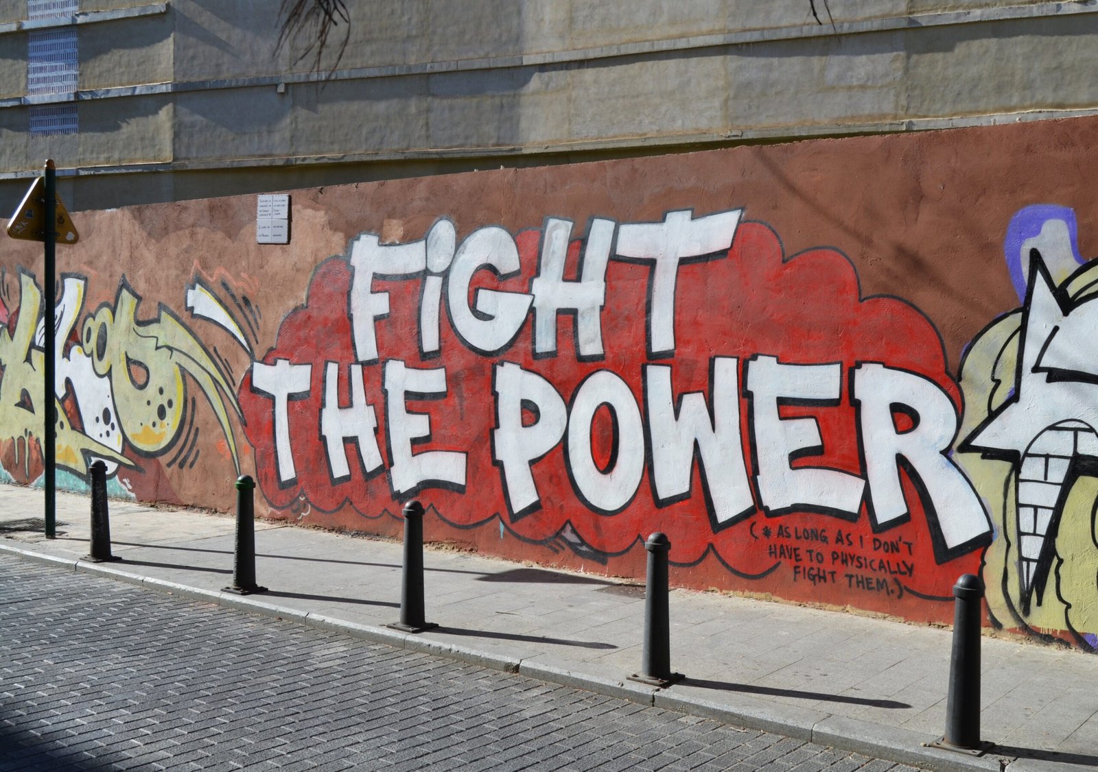 14. “Fight the Power” – Public Enemy (image credits: By Joanbanjo, CC BY-SA 4.0, https://commons.wikimedia.org/w/index.php?curid=38043327)