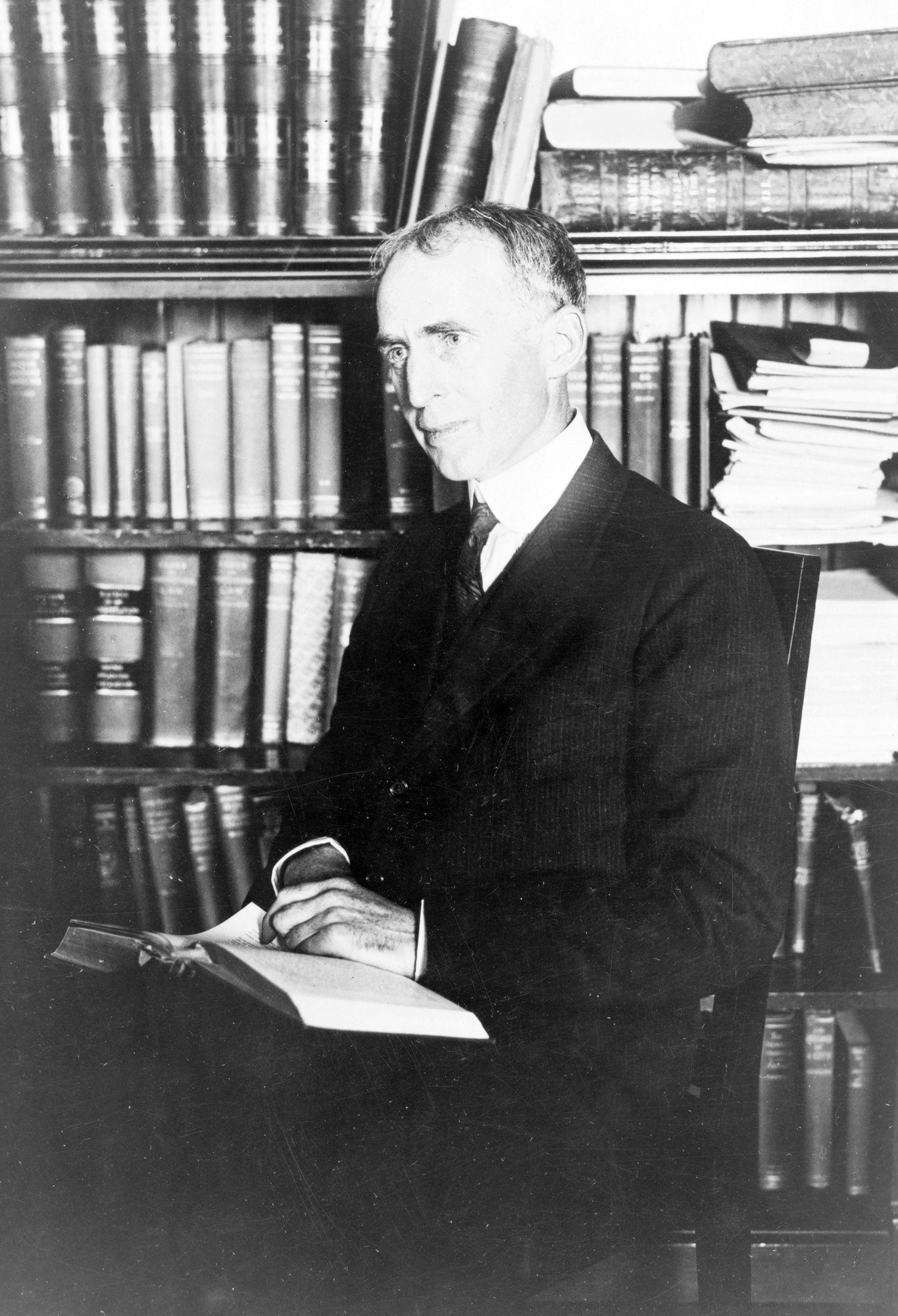 Charles Beard: The Constitutional Economics Historian (image credits: wikimedia)