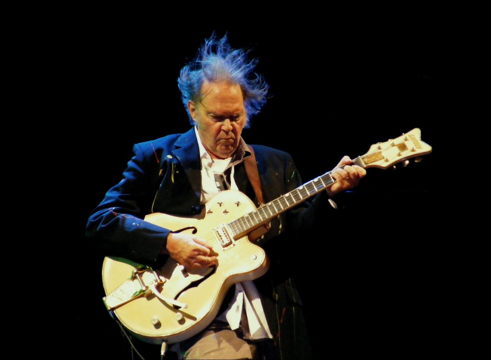 8. Neil Young – “Ohio” (image credits: By By Man Alive!, CC BY 2.0, https://commons.wikimedia.org/w/index.php?curid=22752404)