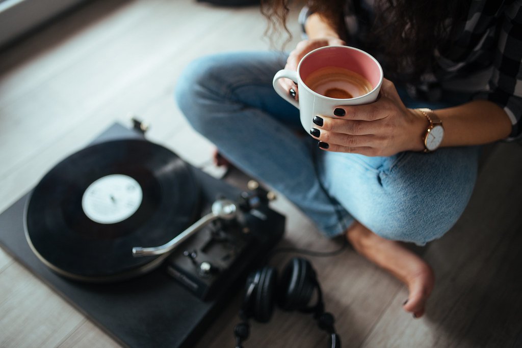 Streaming Algorithms vs. Intentional Listening (image credits: flickr)