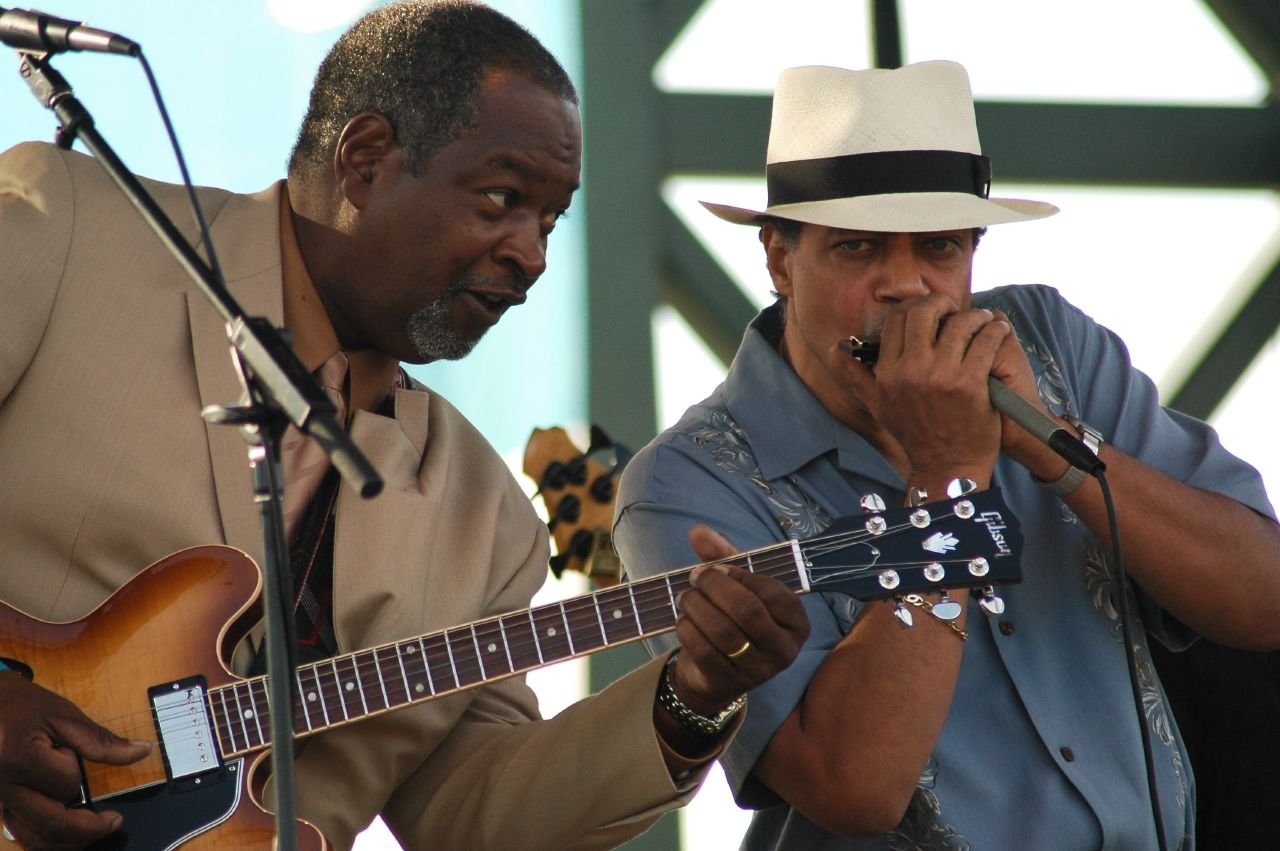 Eureka Springs, Arkansas – Blues in the Ozarks (image credits: By https://www.flickr.com/people/34336995@N00/ Niradog, CC BY 2.0, https://commons.wikimedia.org/w/index.php?curid=4920343)
