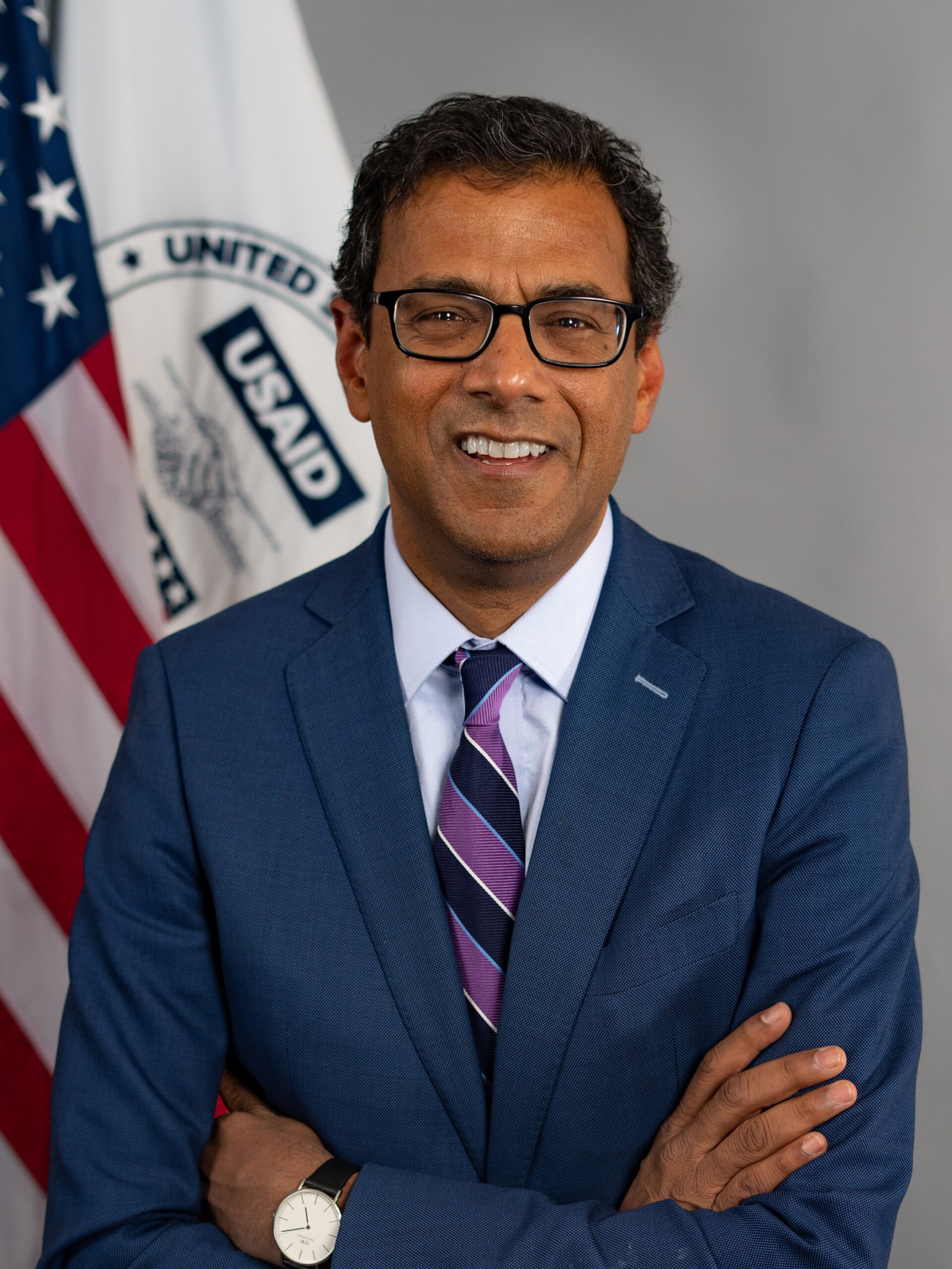18. The Checklist Manifesto (2009) by Atul Gawande (image credits: By United States Agency for International Development, Public domain, https://commons.wikimedia.org/w/index.php?curid=126624704)