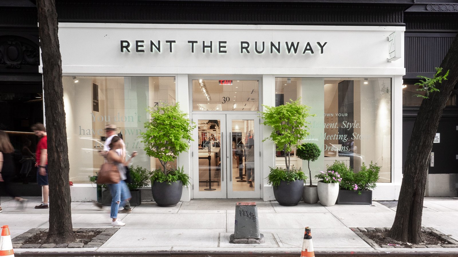 Renting and Swapping Outfits (image credits: Rent the Runway Flagship, CC BY 2.0, https://commons.wikimedia.org/w/index.php?curid=79739196)