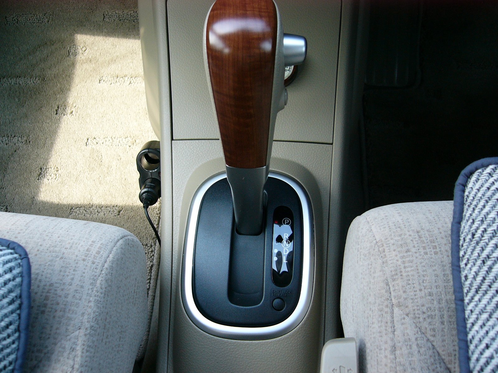 Richard Spikes: The Innovator Behind Automatic Transmissions (image credits: By MAXIMALATIO, Public domain, https://commons.wikimedia.org/w/index.php?curid=23361123)