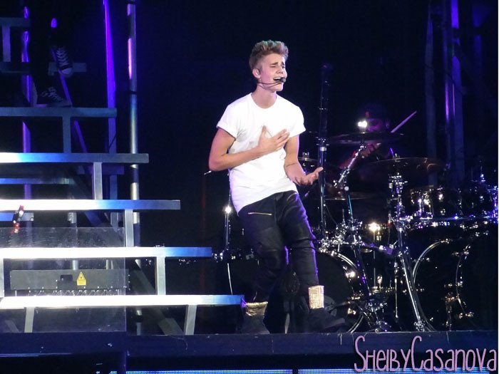 Justin Bieber's Stomach-Churning Performance (image credits: flickr)