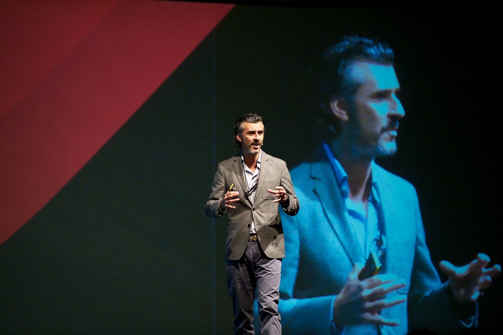 The Data Revolution: How Analytics Shape Modern Setlists (image credits: flickr)