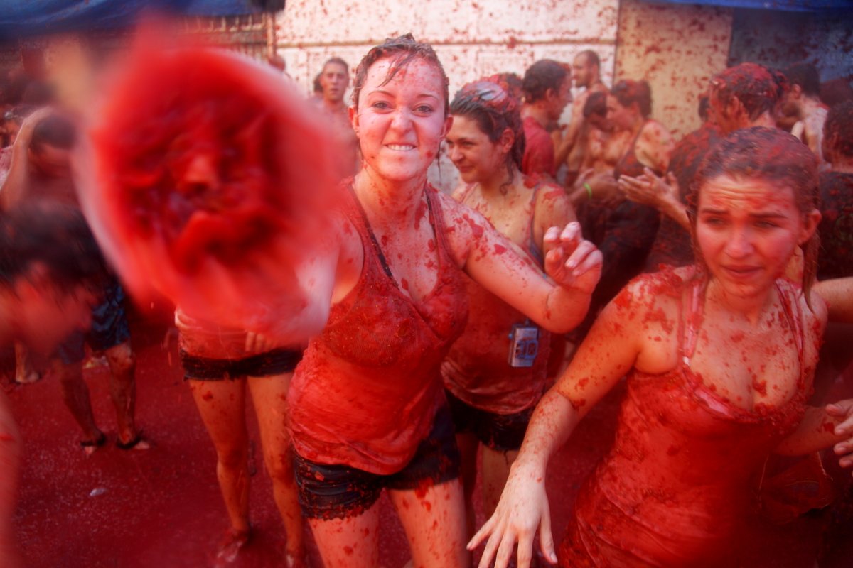 La Tomatina (Buñol, Spain) (image credits: wikimedia)