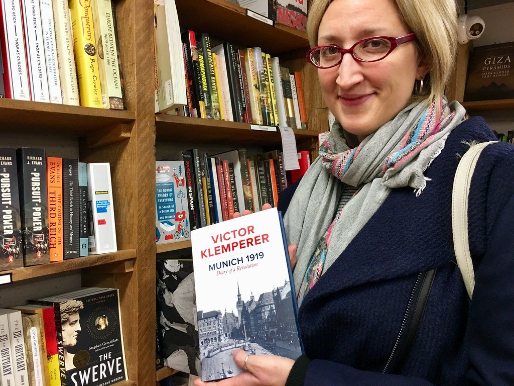 The Modern Reality of Book Discovery (image credits: flickr)