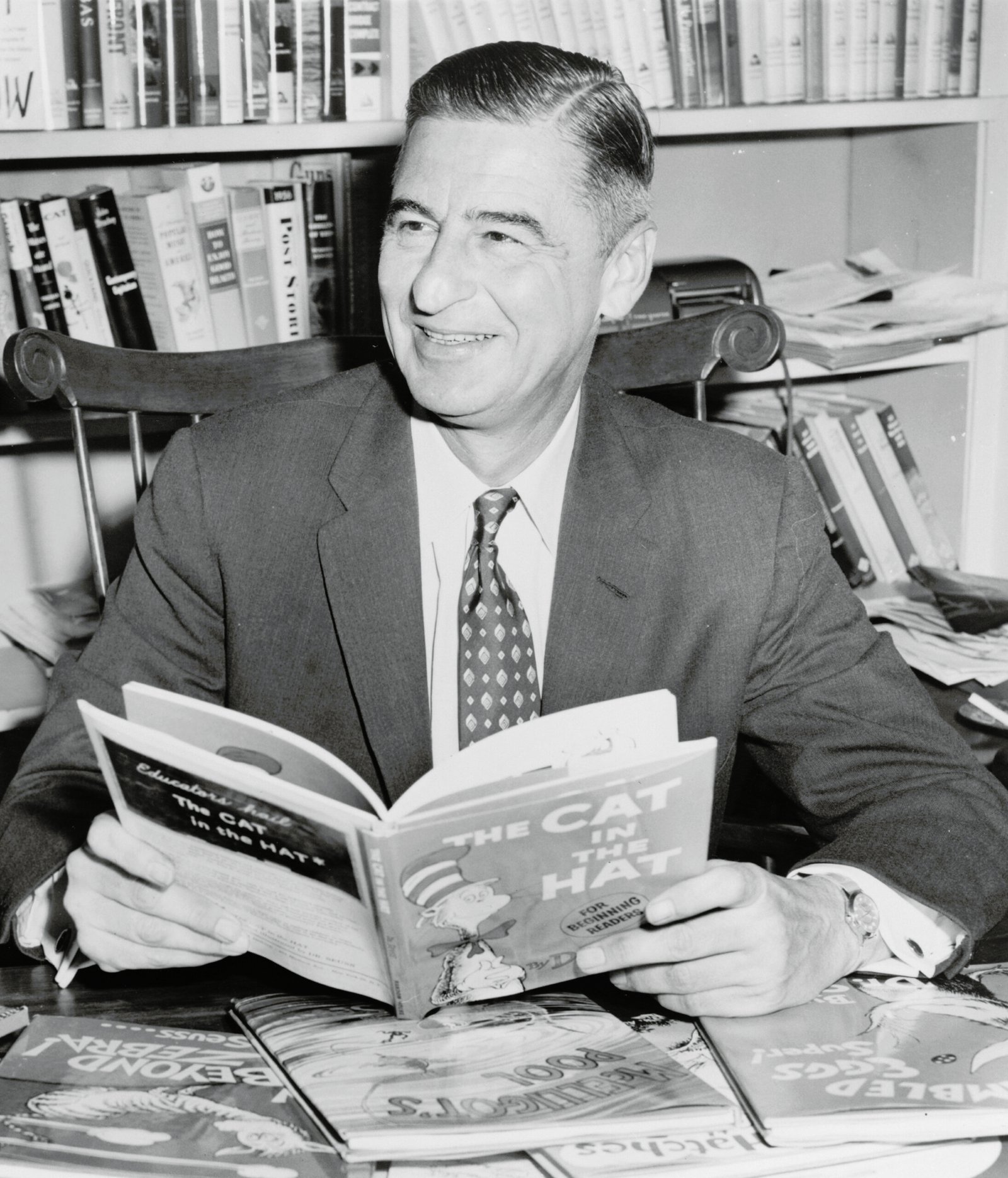 1. Dr. Seuss (Theodor Seuss Geisel) (image credits: Library of Congress Prints and Photographs Division. New York World-Telegram and the Sun Newspaper Photograph Collection. http://hdl.loc.gov/loc.pnp/cph.3c16956, Public domain, https://commons.wikimedia.org/w/index.php?curid=1385486)