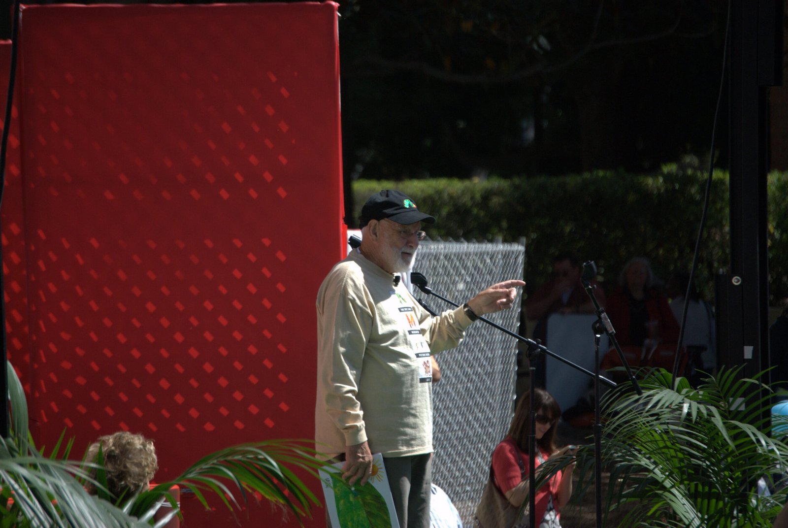 7. Eric Carle (image credits: By Fred Rockwood, CC BY-SA 2.0, https://commons.wikimedia.org/w/index.php?curid=106007940)