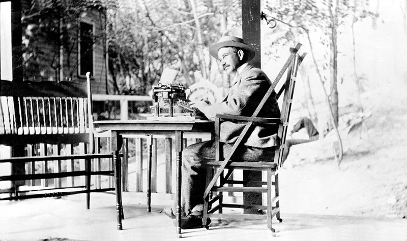 10. L. Frank Baum (image credits: The New York Times photo archive, via their online store, here, Public domain, https://commons.wikimedia.org/w/index.php?curid=2953160)