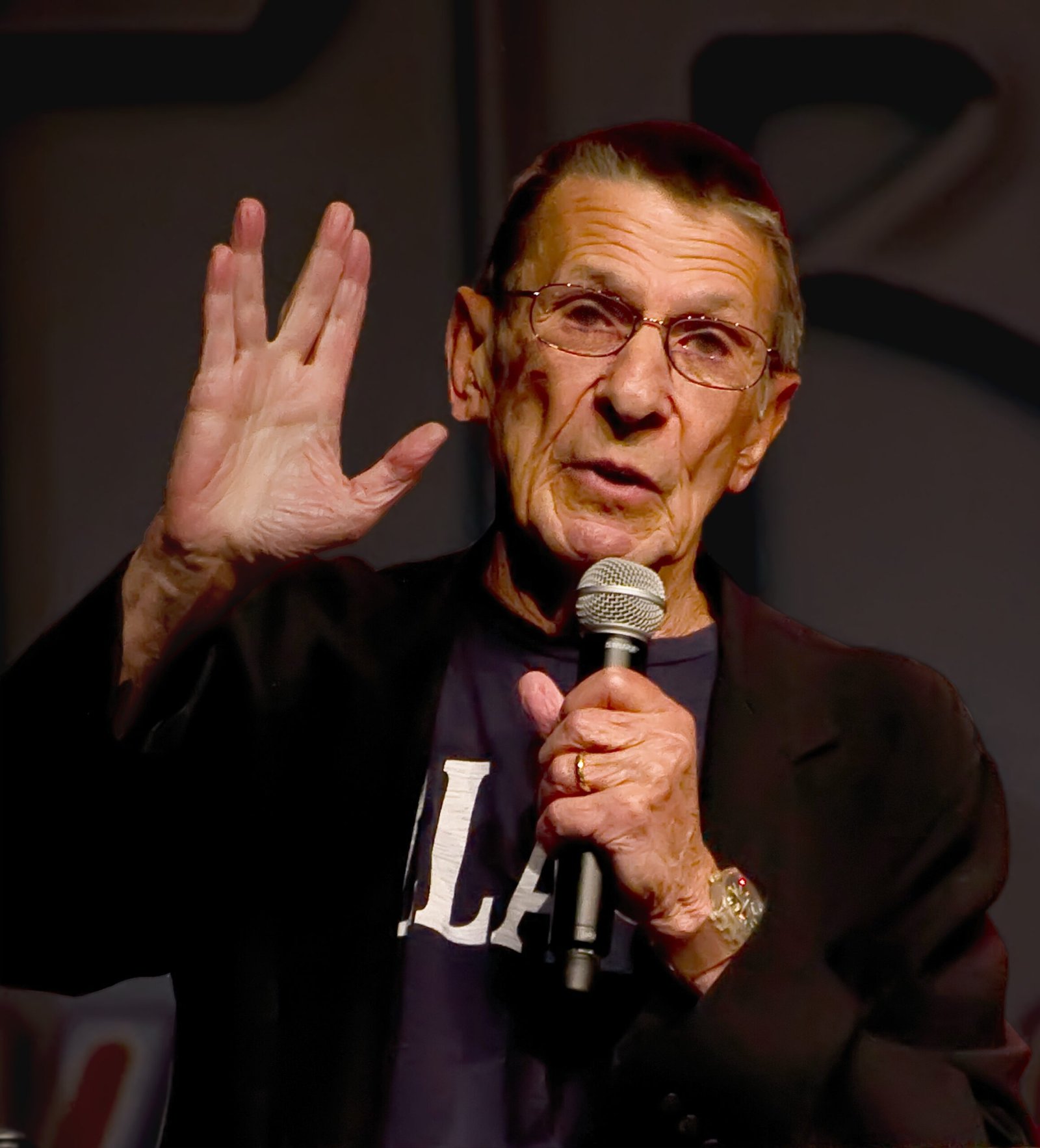 The Vulcan Salute: From Star Trek to Global Recognition (image credits: wikimedia)
