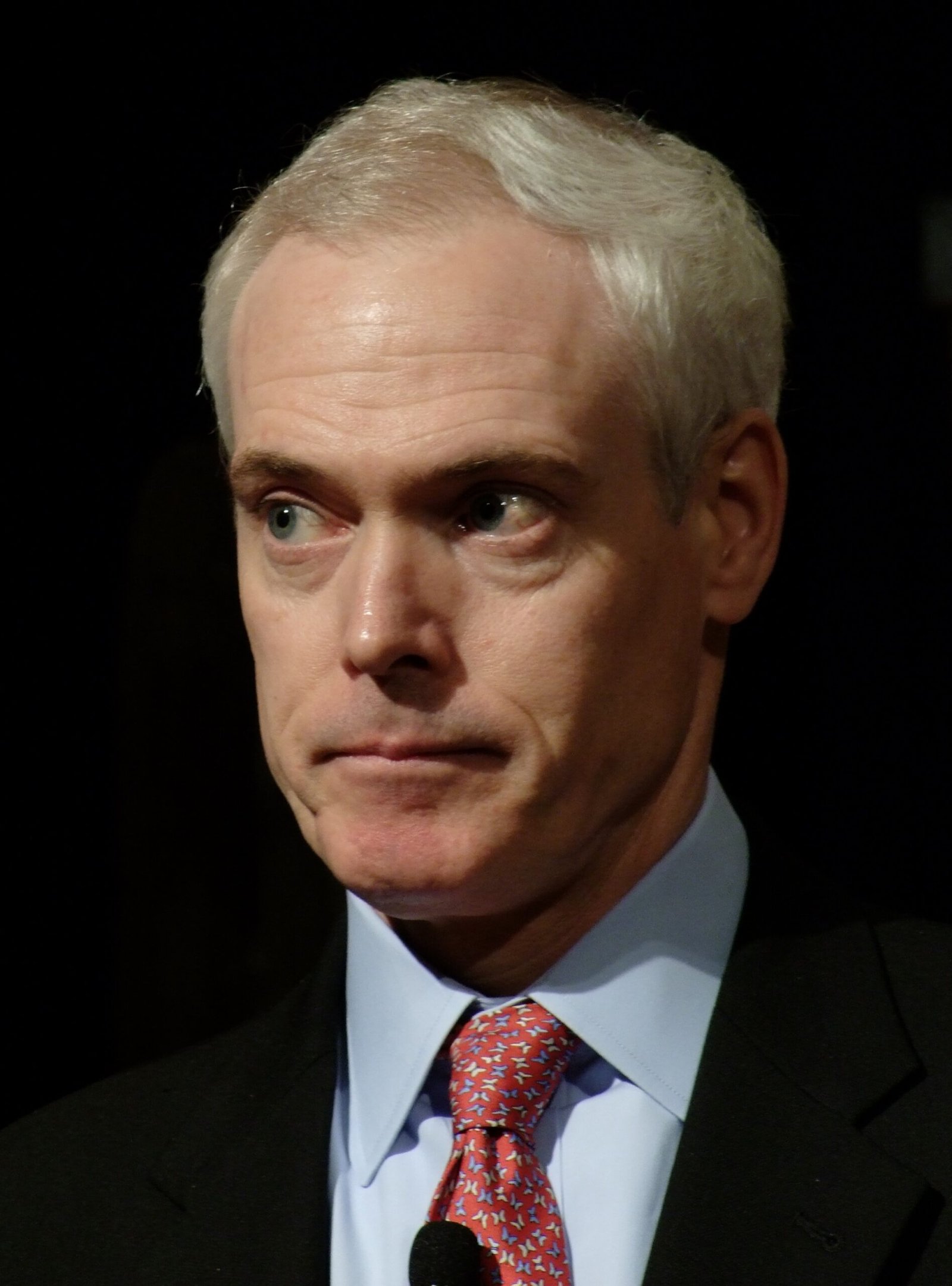 4. “Good to Great: Why Some Companies Make the Leap... and Others Don’t” by Jim Collins (image credits: By Mangoed, CC BY 3.0, https://commons.wikimedia.org/w/index.php?curid=6657822)