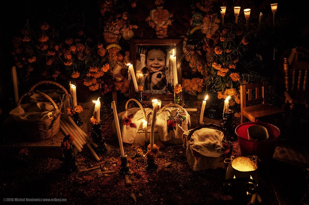 Day of the Dead Celebrations – Mexico's Dangerous Remembrance (image credits: flickr)