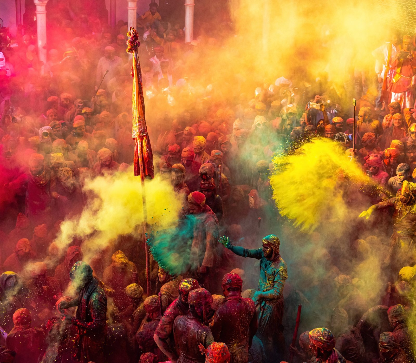 Holi Festival - India's Explosion of Colors (image credits: wikimedia)