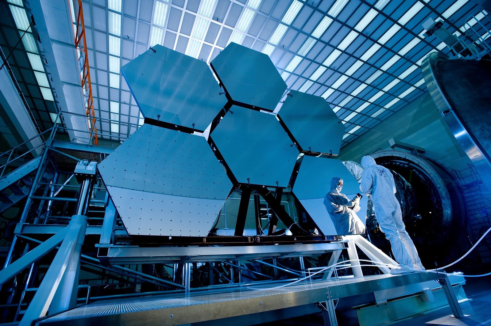 The James Webb Space Telescope: $10 Billion Eyes on the Universe (image credits: wikimedia)