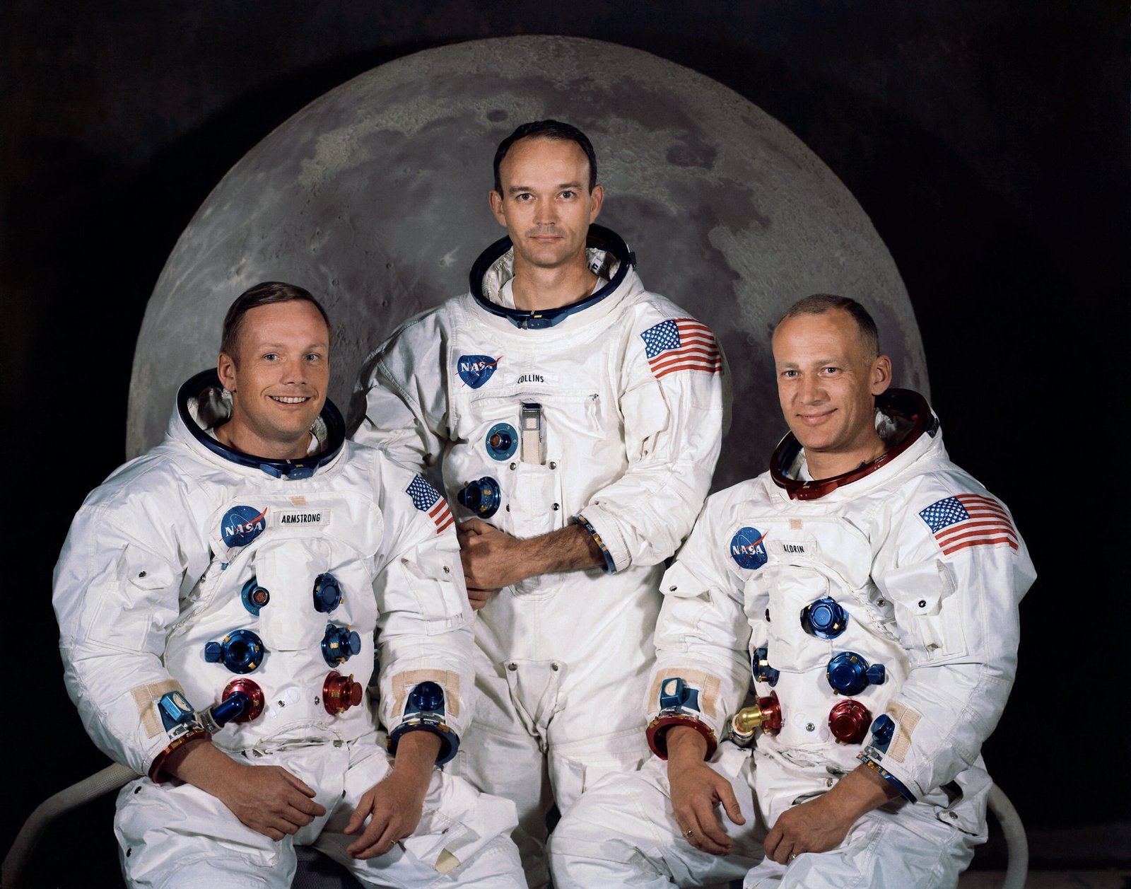 The Apollo Program: $283 Billion Moon Shot (image credits: wikimedia)