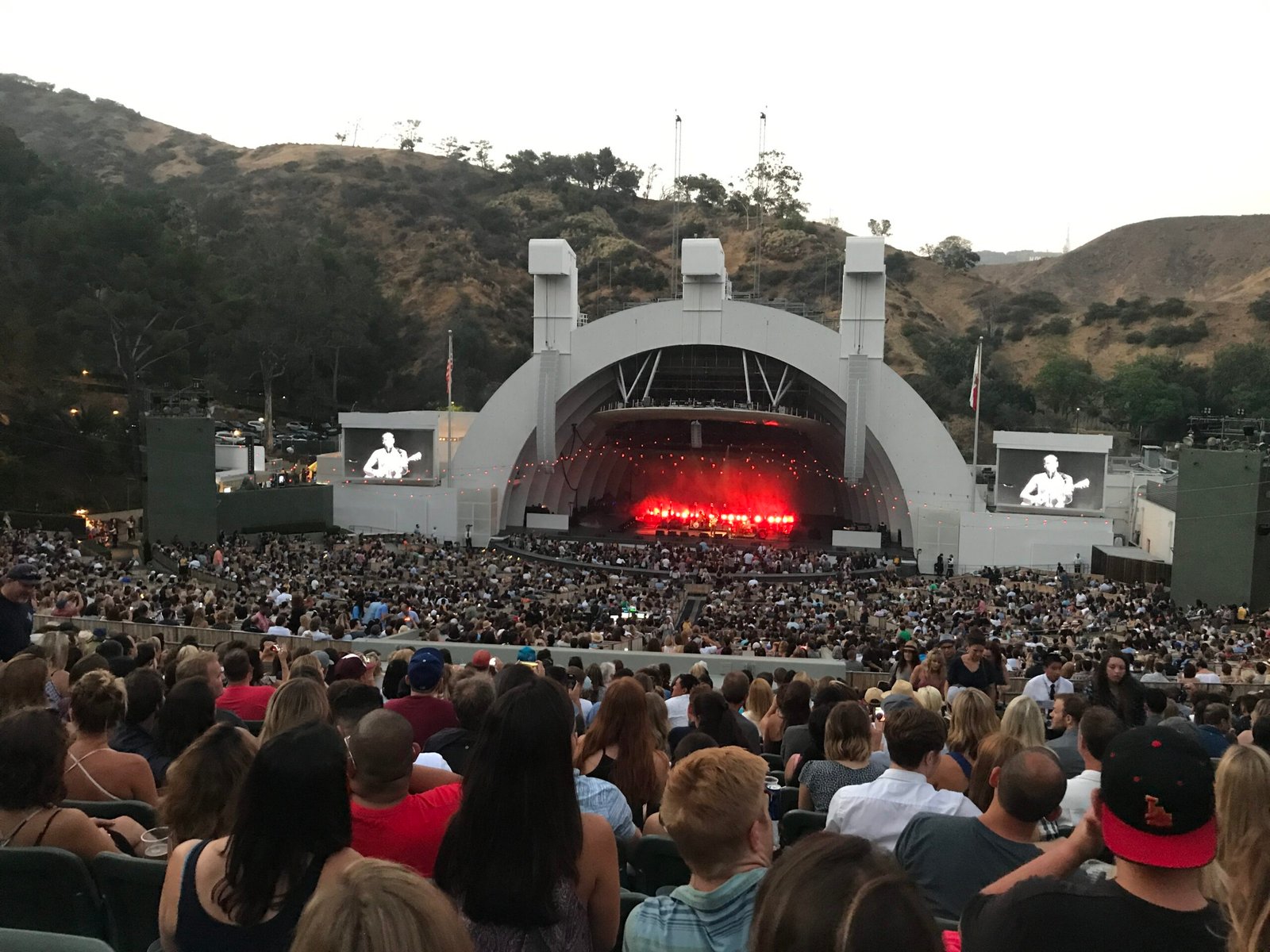 The Hollywood Bowl - Stars Under the Stars (image credits: wikimedia)