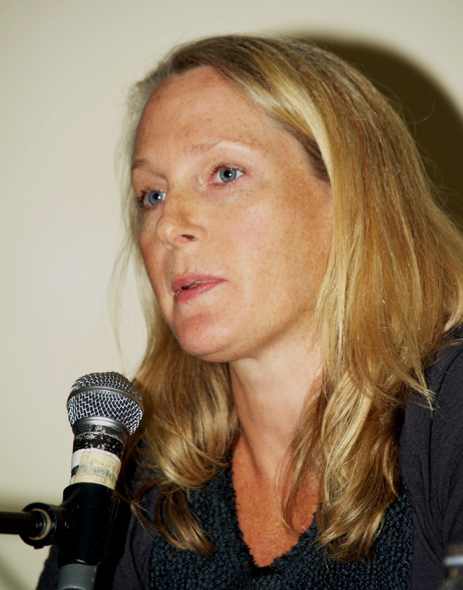 2. Piper Kerman (image credits: Shankbone, CC BY 3.0, https://commons.wikimedia.org/w/index.php?curid=11648069)