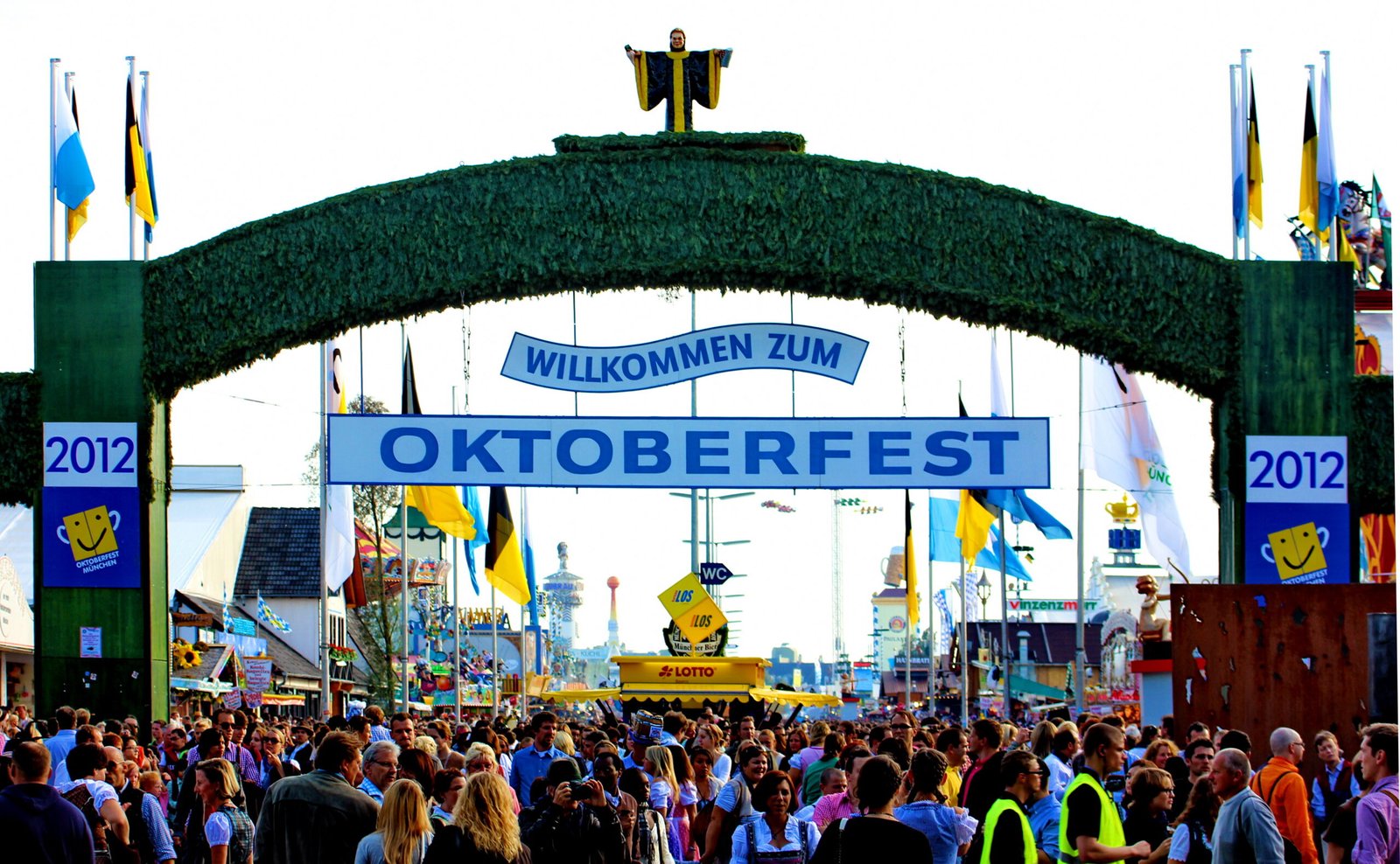 Modern Oktoberfest by the Numbers (image credits: wikimedia)