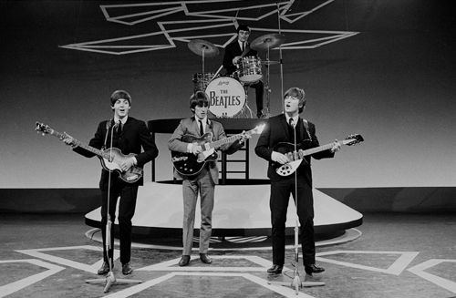 Setting the Stage for Genre Fusion (image credits: 64228-KB-7.png Beeld en Geluidwiki - Gallery: The Beatles, CC BY-SA 3.0 nl, https://commons.wikimedia.org/w/index.php?curid=10362840)