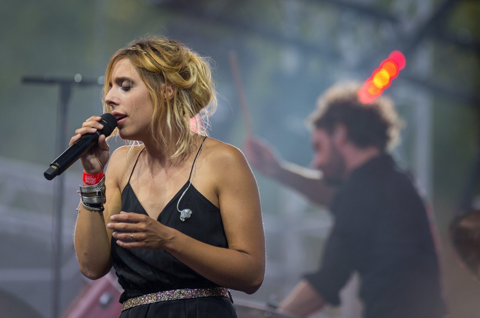 Jarre's Bastille Day Celebration in Paris (image credits: wikimedia)