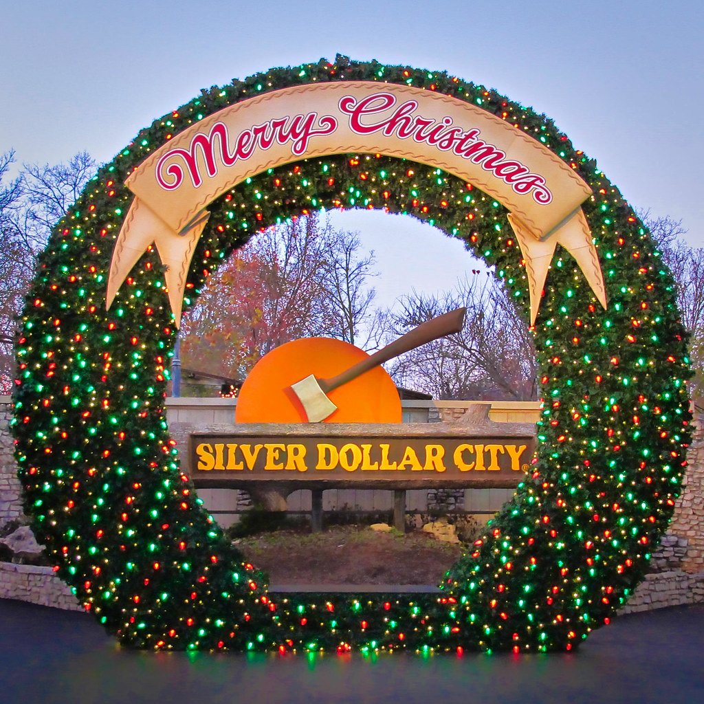 Silver Dollar City: Mining Exploitation (image credits: flickr)