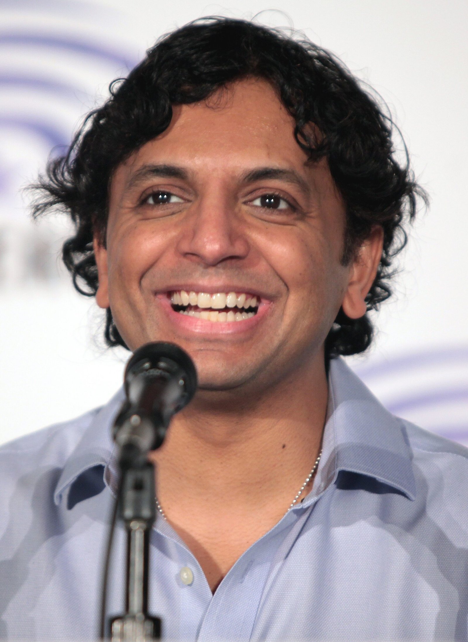 The Happening (2008) – M. Night Shyamalan's Environmental Thriller (image credits: By Gage Skidmore, CC BY-SA 3.0, https://commons.wikimedia.org/w/index.php?curid=47865305)