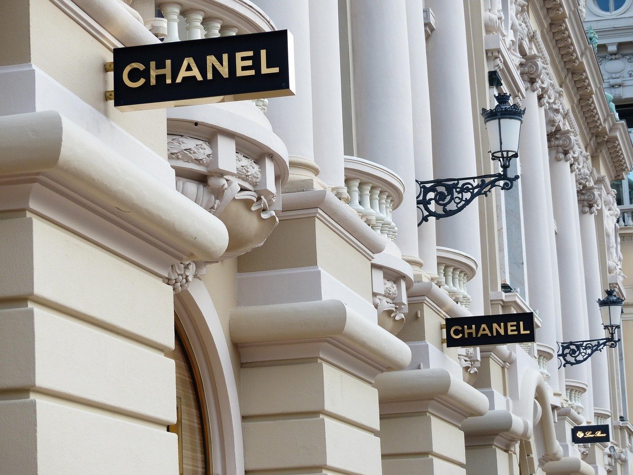 9. Chanel (Image Credits: Pixabay)