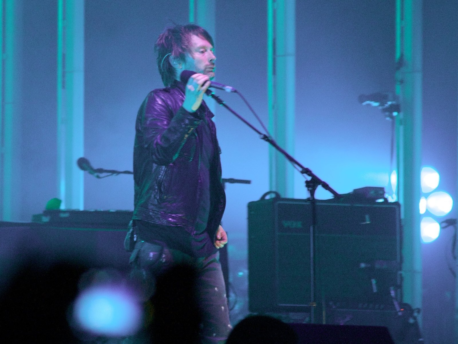 Everything in Its Right Place: The Electronic Leap (Image Credits: Wikimedia)