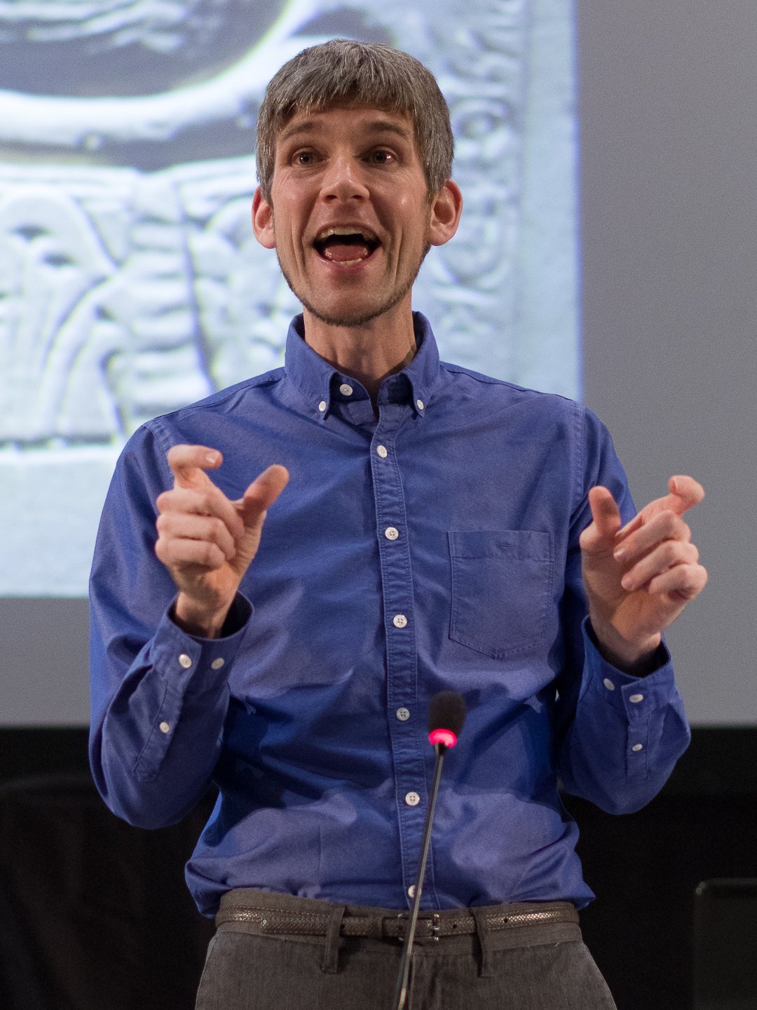 The Disappearing Spoon by Sam Kean (Image Credits: Wikimedia)