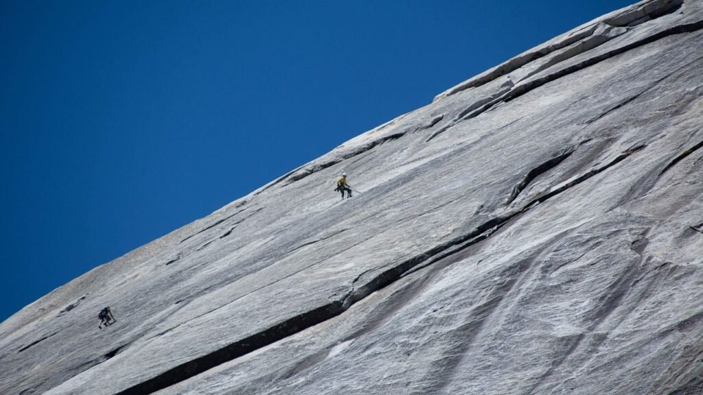 Yosemite Visitors Are Reporting Something Unusual – Park Officials Investigating