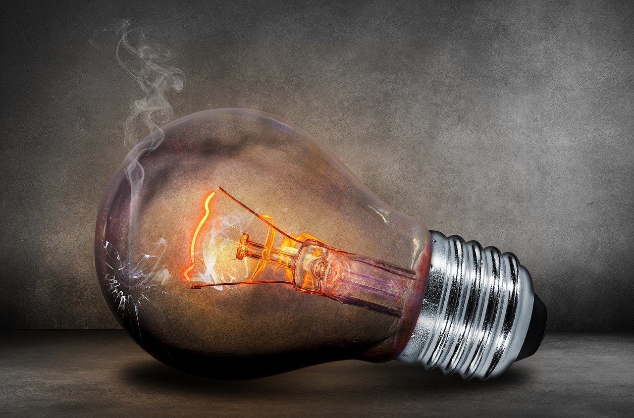 Electricity Bills That Make You Wince (Image Credits: Pixabay)