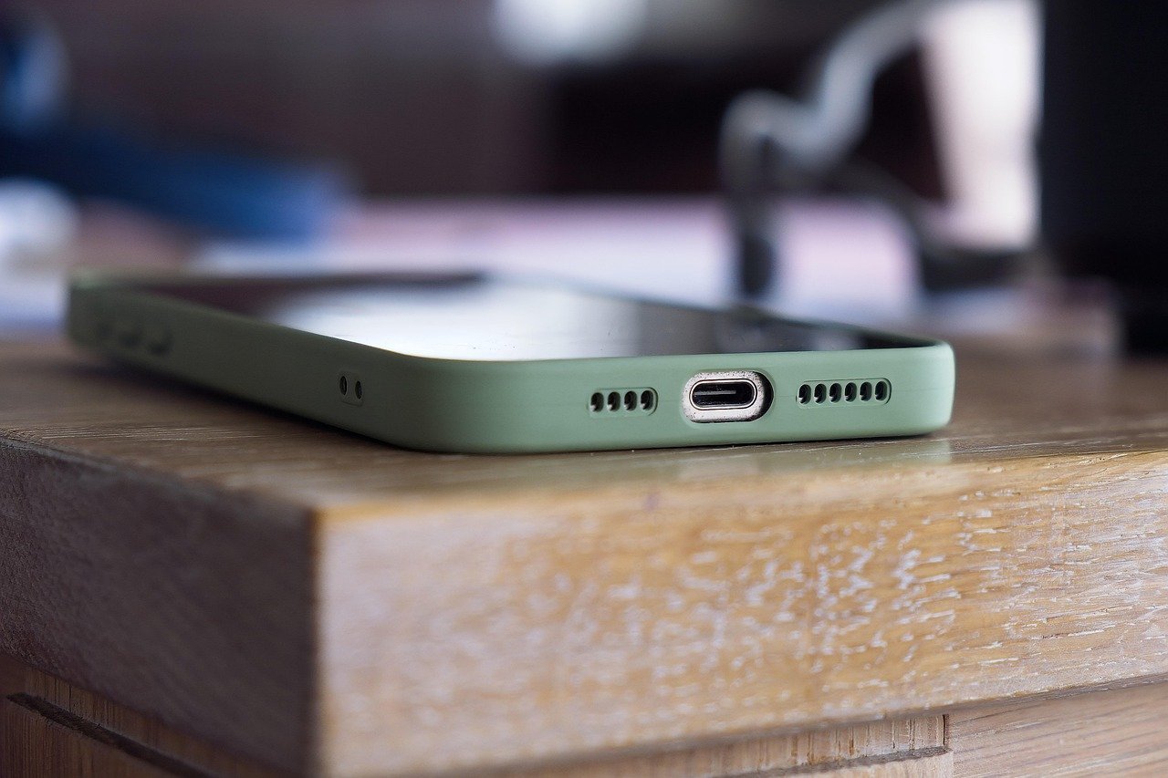 Why This Scam Works (Image Credits: Pixabay)