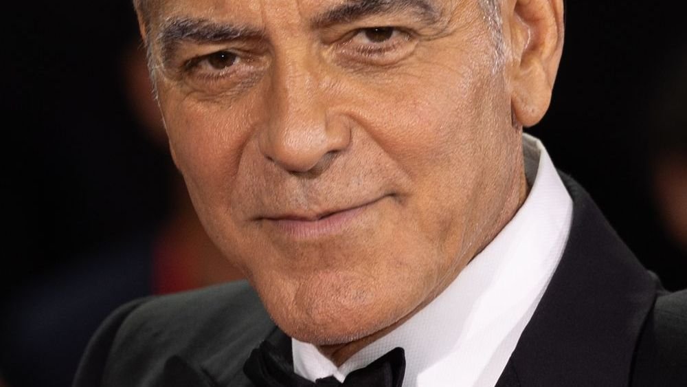 George Clooney Wows Golden Globes Crowd Presenting Best Drama Film Amid French Citizenship Buzz