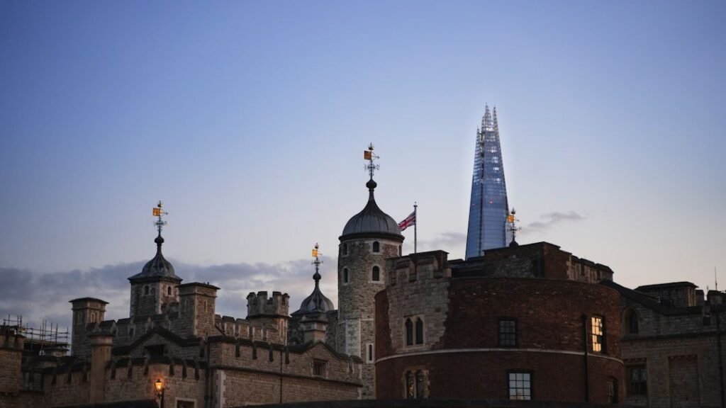 London's 2,000-Year Saga: From Roman Outpost to Global Powerhouse