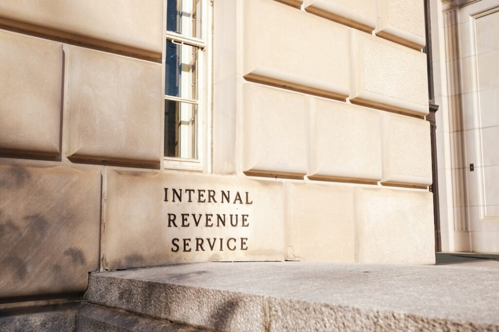 Tax season scams 2026: Fake IRS messages stealing identities