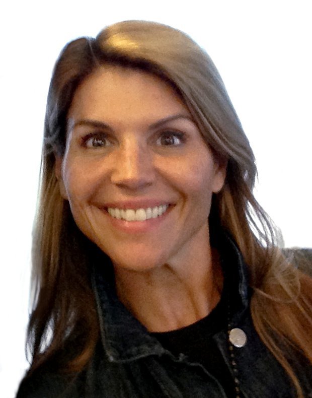 3. Lori Loughlin - Aunt Becky Goes to Federal Court (Image Credits: Wikimedia)