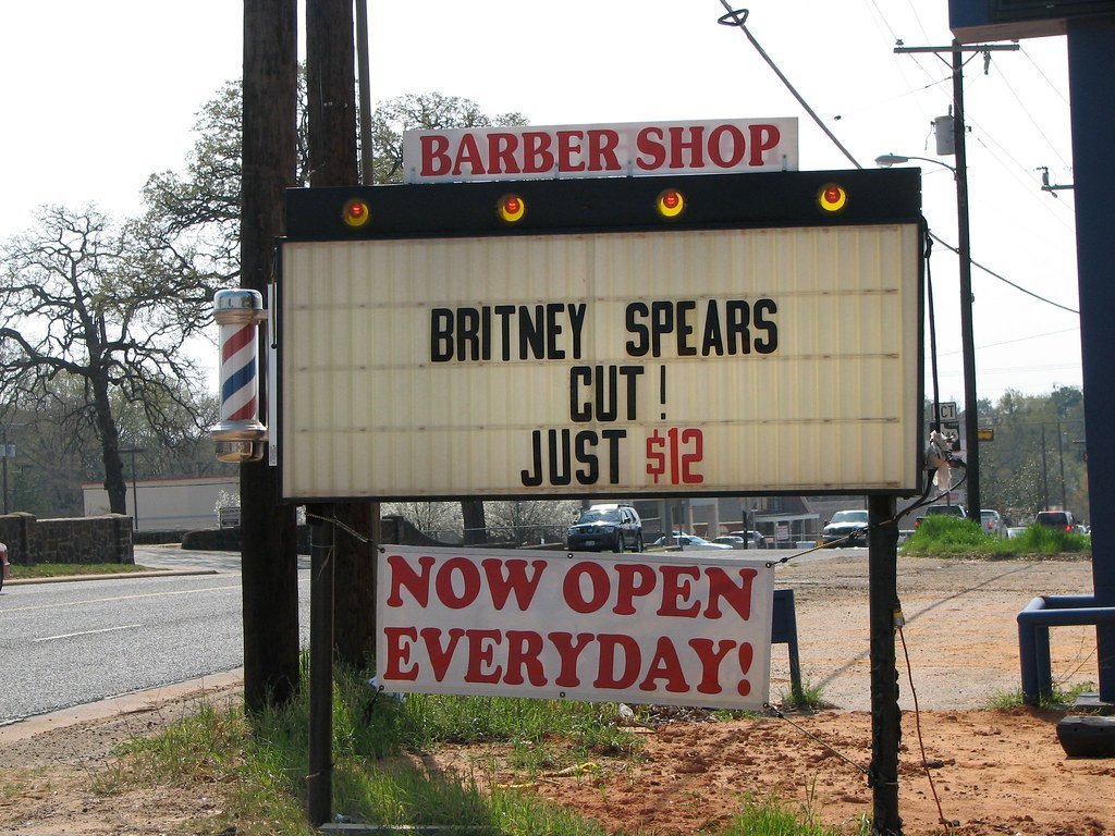 13. Britney Spears' Head-Shaving Meltdown (Image Credits: Flickr)