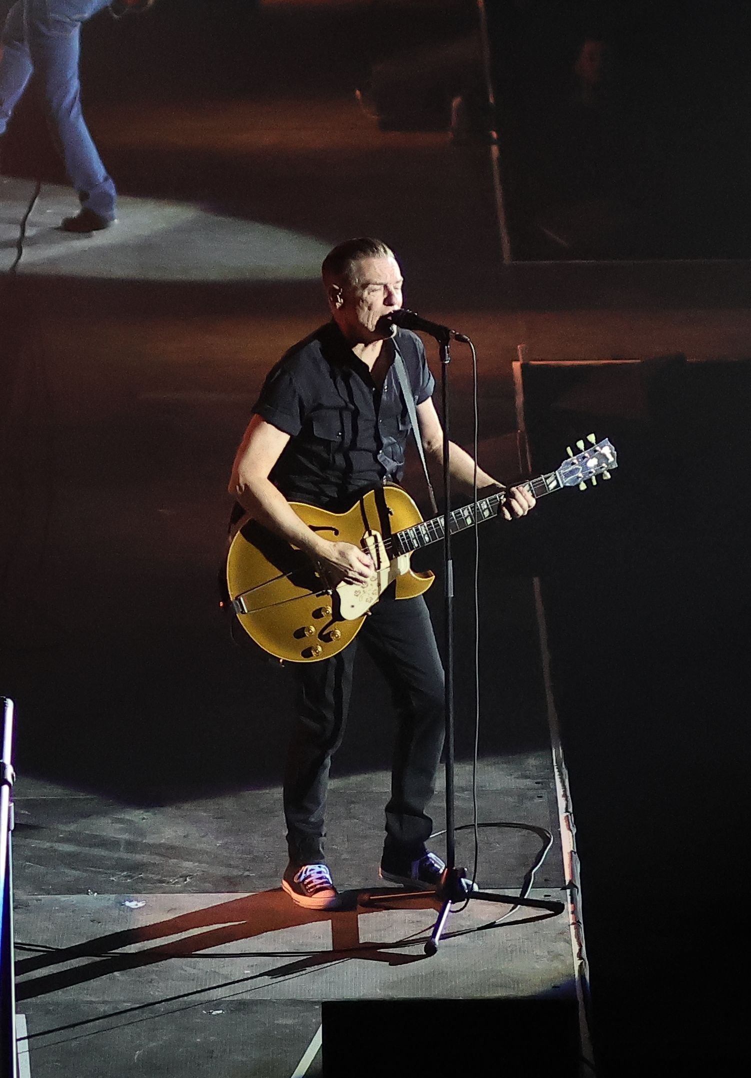 2. "Summer of '69" by Bryan Adams (Summer 1985) (By Biso, CC BY 4.0)