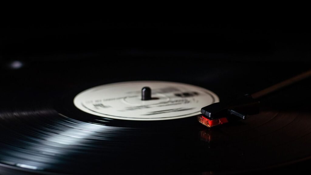 Why '70s Music Still Sounds Better on Vinyl