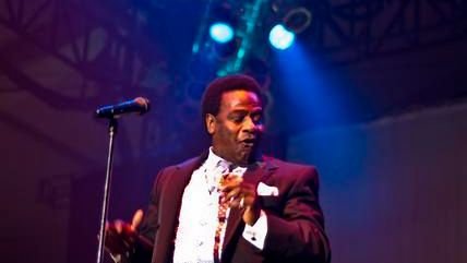 12 Slow Dance Songs from the '70s We'll Never Forget