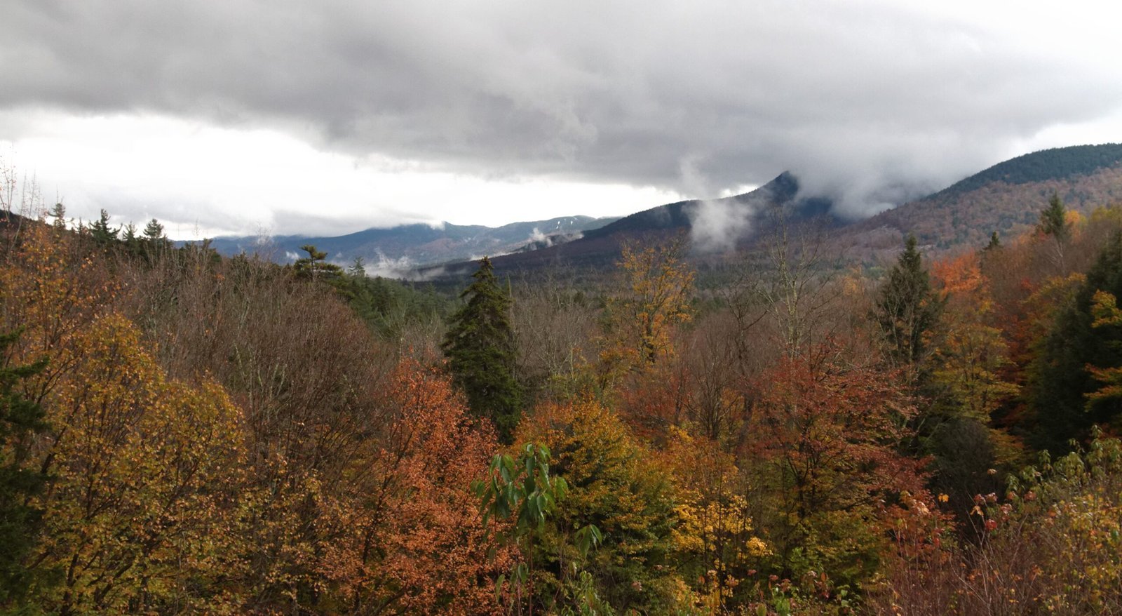 6. The Kancamagus Highway, New Hampshire: New England's Best-Kept Scenic Secret (By KimonBerlin, CC BY-SA 2.0)